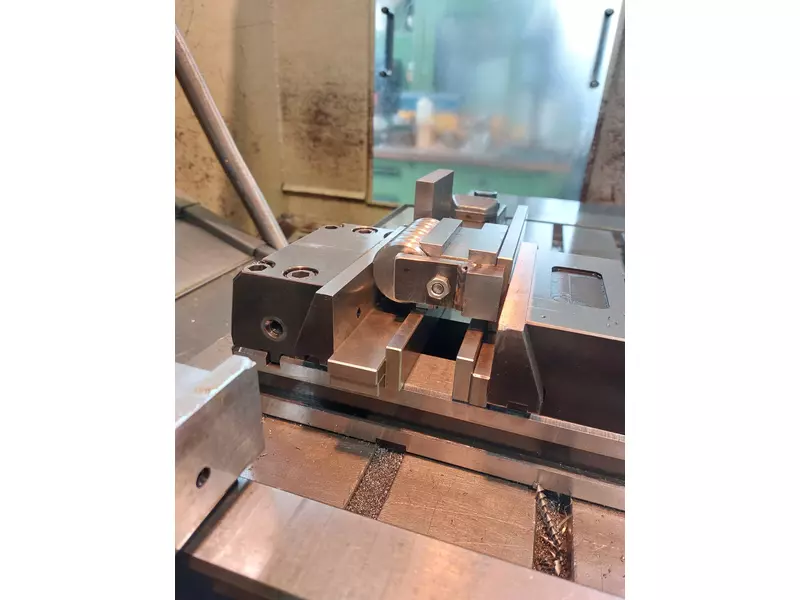 Spann Vorrichtung.webp